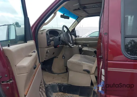 2004 Ford E-250 Recreational z USA, uszkodzony, nr VIN 1FDNE24L84HB06464